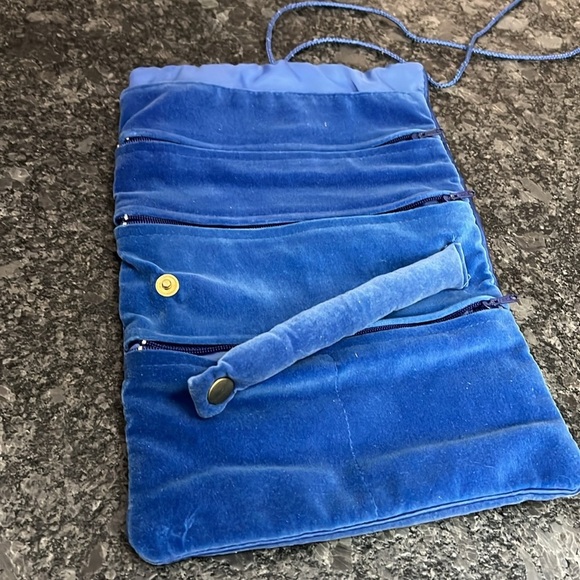 Blue Velvet Roll Travel Multi Component Jewelry Pouch - Picture 5 of 6